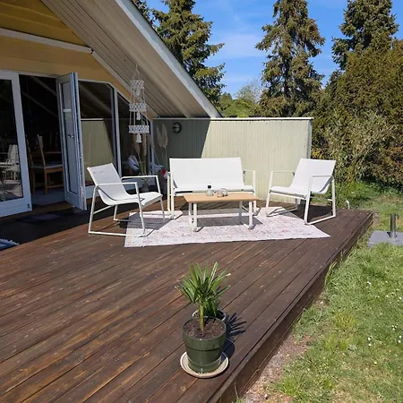 Marielyst Summer House * Bøtø By